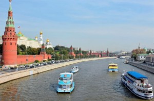 Речной экспресс от Киевского вокзала до «Зарядья»: как увидеть пол-Москвы за одну прогулку